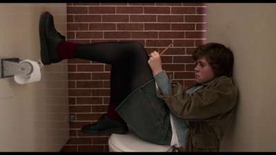 I_Am_Not_Okay_With_This_S01E01_mkv0138.jpg