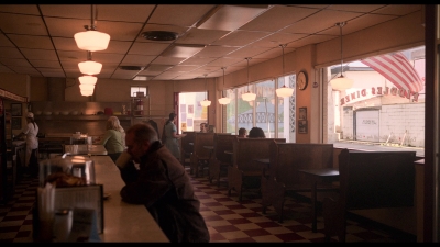 I_Am_Not_Okay_With_This_S01E01_mkv0248.jpg