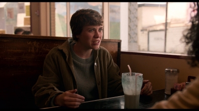 I_Am_Not_Okay_With_This_S01E01_mkv0288.jpg
