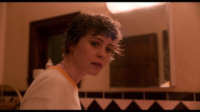 I_Am_Not_Okay_With_This_S01E01_mkv0833.jpg