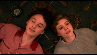 I_Am_Not_Okay_With_This_S01E02_mkv1997.jpg