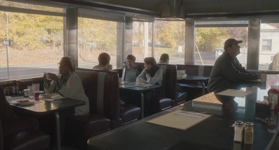 The_Adults_mkv0854.jpg