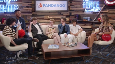 2017-07-20_-_2017_Comic_Con_01_mp40699.jpg