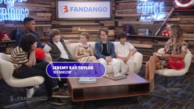 2017-07-20_-_2017_Comic_Con_01_mp40773.jpg