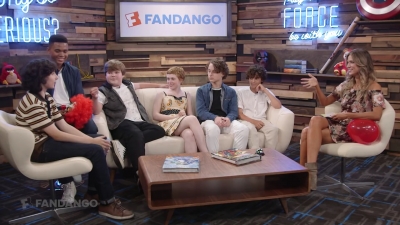2017-07-20_-_2017_Comic_Con_01_mp40794.jpg