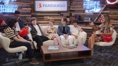 2017-07-20_-_2017_Comic_Con_01_mp40795.jpg
