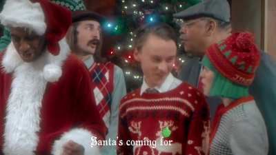 2017-11-29_-_Sia_-_Santas_Coming_for_Us_mp40409.jpg