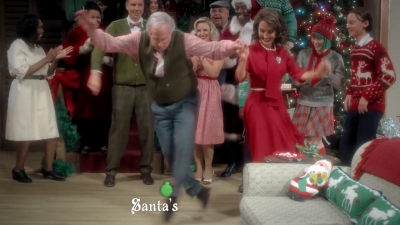 2017-11-29_-_Sia_-_Santas_Coming_for_Us_mp40428.jpg