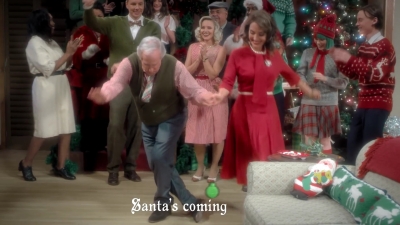 2017-11-29_-_Sia_-_Santas_Coming_for_Us_mp40429.jpg