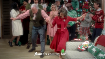 2017-11-29_-_Sia_-_Santas_Coming_for_Us_mp40430.jpg
