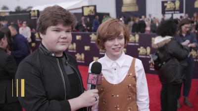 2018-06-16_-_2018_MTV_Movie_and_TV_Awards_02_mp47621.jpg