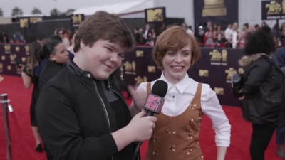 2018-06-16_-_2018_MTV_Movie_and_TV_Awards_02_mp47663.jpg