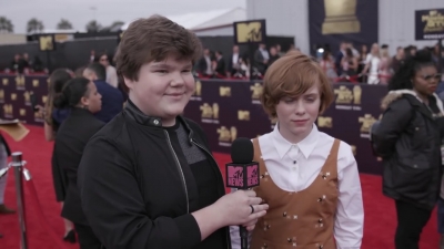 2018-06-16_-_2018_MTV_Movie_and_TV_Awards_02_mp47672.jpg