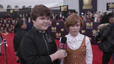 2018-06-16_-_2018_MTV_Movie_and_TV_Awards_02_mp47673.jpg