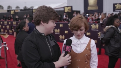 2018-06-16_-_2018_MTV_Movie_and_TV_Awards_02_mp47674.jpg