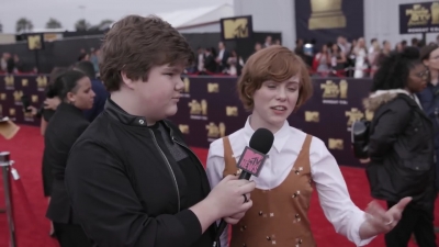 2018-06-16_-_2018_MTV_Movie_and_TV_Awards_02_mp47682.jpg
