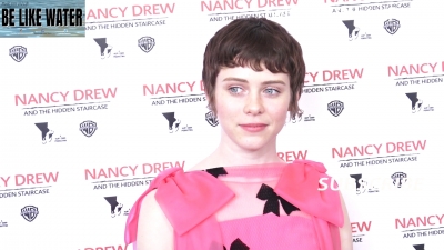 2019-03-10_-_World_Premiere_Of_Nancy_Drew_And_The_Hidden_Staircase_04_mp40522.jpg