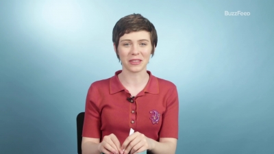 2019-03-26_-_Buzzfeed_-_Sophia_Lillis_First_Talks_About_Her_First_Times_mp40787.jpg
