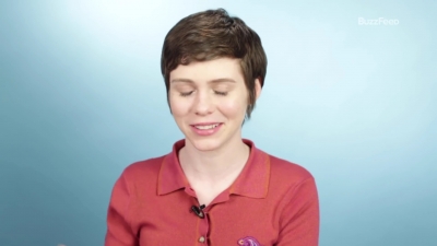 2019-03-26_-_Buzzfeed_-_Sophia_Lillis_First_Talks_About_Her_First_Times_mp40790.jpg