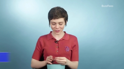 2019-03-26_-_Buzzfeed_-_Sophia_Lillis_First_Talks_About_Her_First_Times_mp40826.jpg