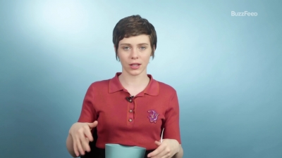 2019-03-26_-_Buzzfeed_-_Sophia_Lillis_First_Talks_About_Her_First_Times_mp40851.jpg