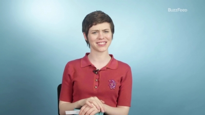 2019-03-26_-_Buzzfeed_-_Sophia_Lillis_First_Talks_About_Her_First_Times_mp40922.jpg