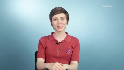2019-03-26_-_Buzzfeed_-_Sophia_Lillis_First_Talks_About_Her_First_Times_mp41040.jpg