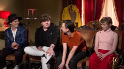 2019-09-04_-__Family_Entourage_It_Chapter_Two_Cast_Interview_mp43294.jpg