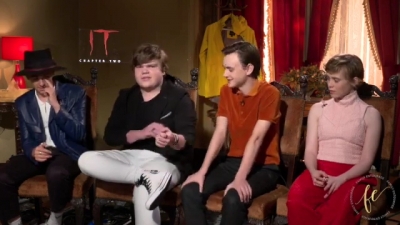 2019-09-04_-__Family_Entourage_It_Chapter_Two_Cast_Interview_mp43296.jpg