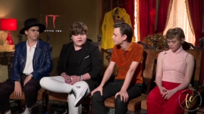 2019-09-04_-__Family_Entourage_It_Chapter_Two_Cast_Interview_mp43350.jpg