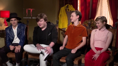 2019-09-05_-_FilmIsNow_It_Chapter_Two_Cast_Interview_mp43715.jpg