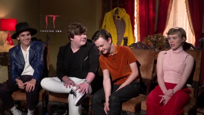 2019-09-05_-_FilmIsNow_It_Chapter_Two_Cast_Interview_mp43720.jpg