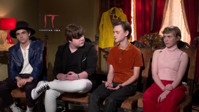 2019-09-05_-_FilmIsNow_It_Chapter_Two_Cast_Interview_mp43820.jpg