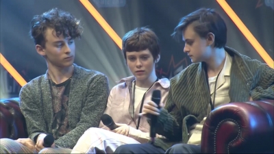2019-10-25_-_MCM_Comic_Con_-_It_Cast_Panel_01_mp46901.jpg