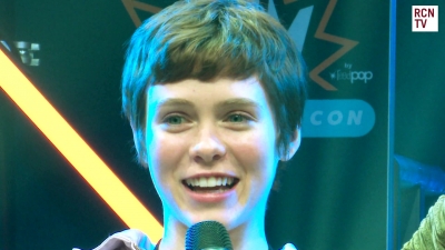 2019-10-25_-_MCM_Comic_Con_-_Red_Carpet_News_TV_Interview_mp45319.jpg