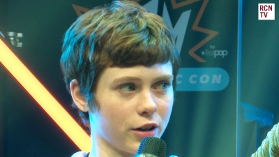 2019-10-25_-_MCM_Comic_Con_-_Red_Carpet_News_TV_Interview_mp45339.jpg
