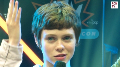 2019-10-25_-_MCM_Comic_Con_-_Red_Carpet_News_TV_Interview_mp45354.jpg