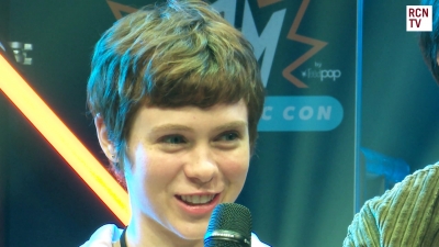 2019-10-25_-_MCM_Comic_Con_-_Red_Carpet_News_TV_Interview_mp45405.jpg