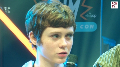 2019-10-25_-_MCM_Comic_Con_-_Red_Carpet_News_TV_Interview_mp45514.jpg