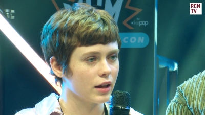 2019-10-25_-_MCM_Comic_Con_-_Red_Carpet_News_TV_Interview_mp45737.jpg