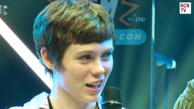 2019-10-25_-_MCM_Comic_Con_-_Red_Carpet_News_TV_Interview_mp45784.jpg