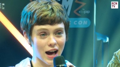 2019-10-25_-_MCM_Comic_Con_-_Red_Carpet_News_TV_Interview_mp45792.jpg
