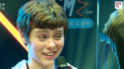 2019-10-25_-_MCM_Comic_Con_-_Red_Carpet_News_TV_Interview_mp45801.jpg