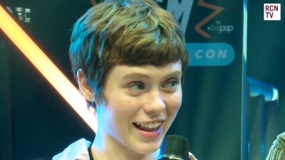 2019-10-25_-_MCM_Comic_Con_-_Red_Carpet_News_TV_Interview_mp45821.jpg