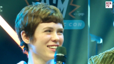 2019-10-25_-_MCM_Comic_Con_-_Red_Carpet_News_TV_Interview_mp45853.jpg