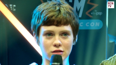 2019-10-25_-_MCM_Comic_Con_-_Red_Carpet_News_TV_Interview_mp45995.jpg