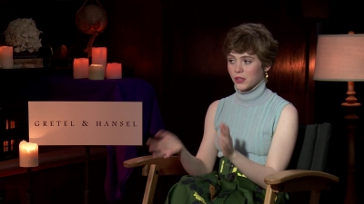 2020-01_-_Gretel_and_Hansel_-_ENTAffairTV_Interview_mp41016.jpg