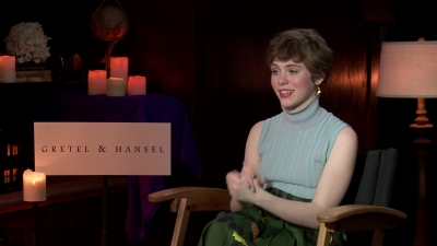 2020-01_-_Gretel_and_Hansel_-_ENTAffairTV_Interview_mp41017.jpg
