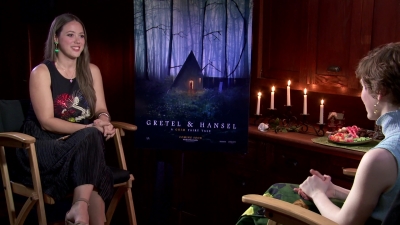 2020-01_-_Gretel_and_Hansel_-_ENTAffairTV_Interview_mp41038.jpg