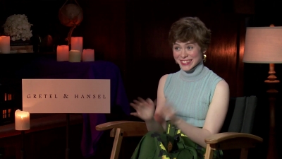 2020-01_-_Gretel_and_Hansel_-_ENTAffairTV_Interview_mp41128.jpg